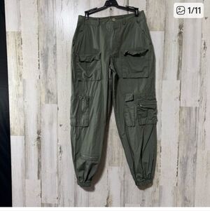 Women's Olive Cargo Joggers